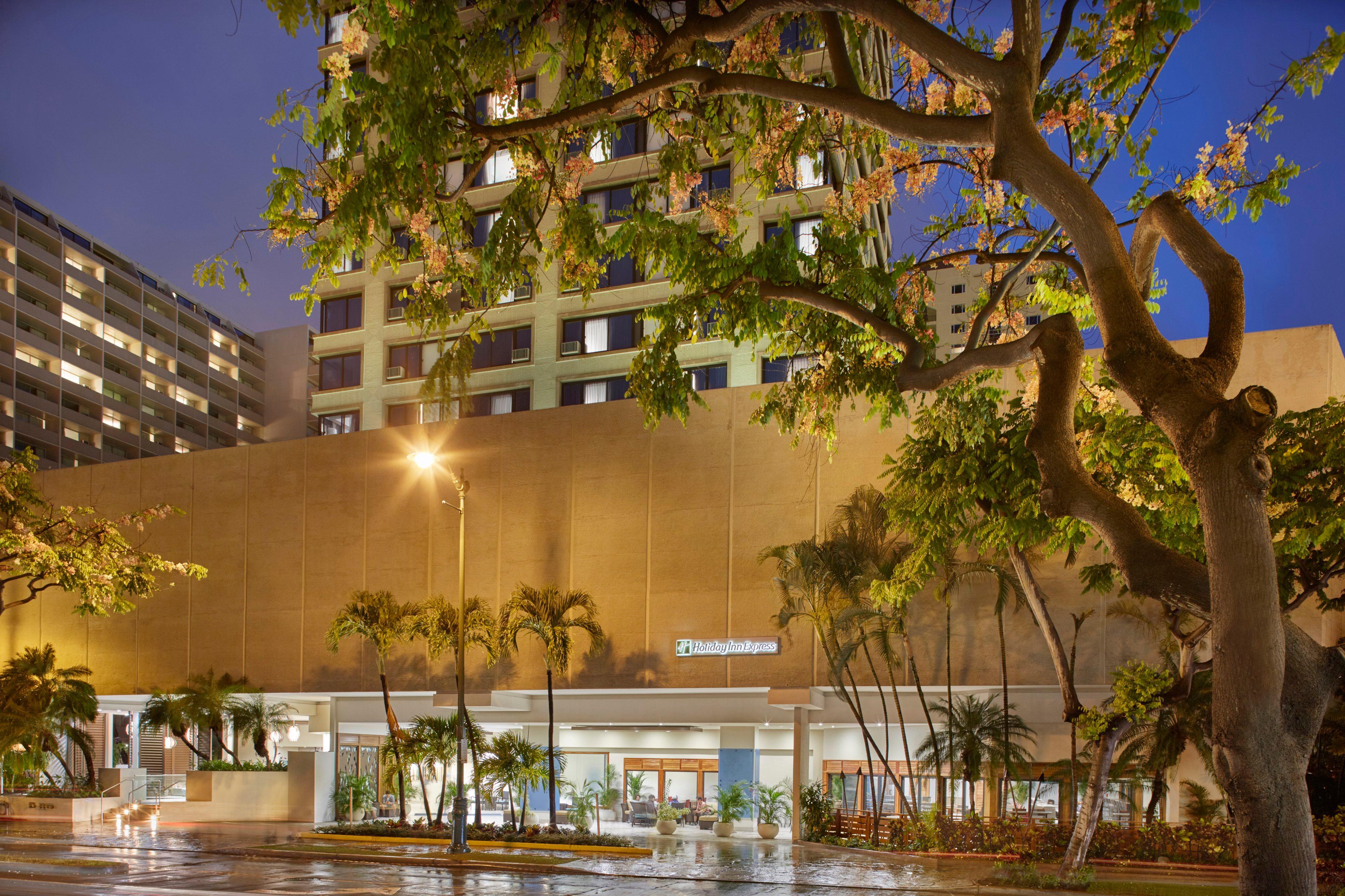 Holiday Inn Express Waikiki By Ihg Χονολουλού Εξωτερικό φωτογραφία