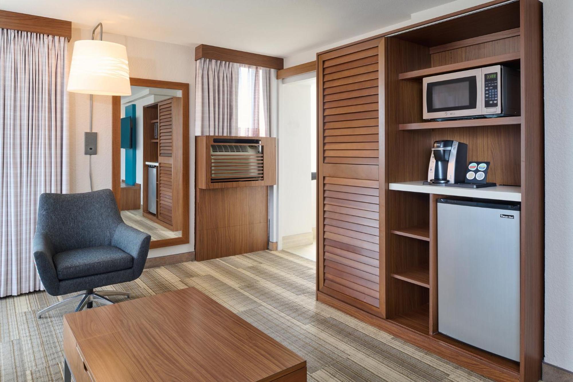 Holiday Inn Express Waikiki By Ihg Χονολουλού Εξωτερικό φωτογραφία