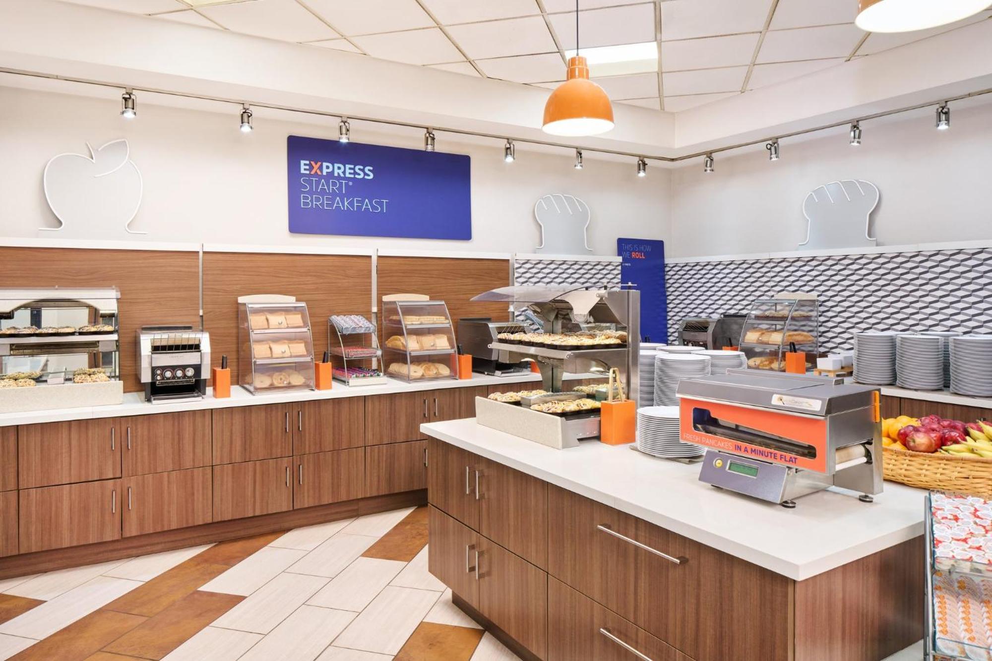 Holiday Inn Express Waikiki By Ihg Χονολουλού Εξωτερικό φωτογραφία